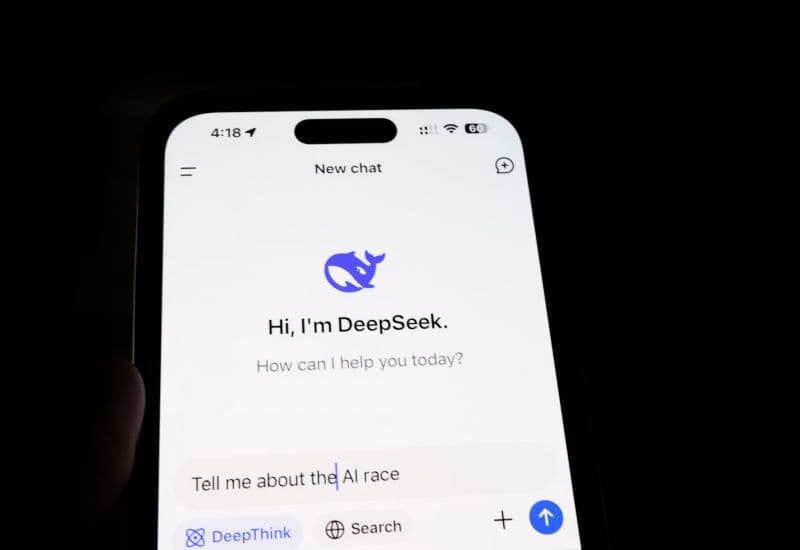 DeepSeek привлекла $7,4 млрд инвестиций при оценке более $50 млрд
