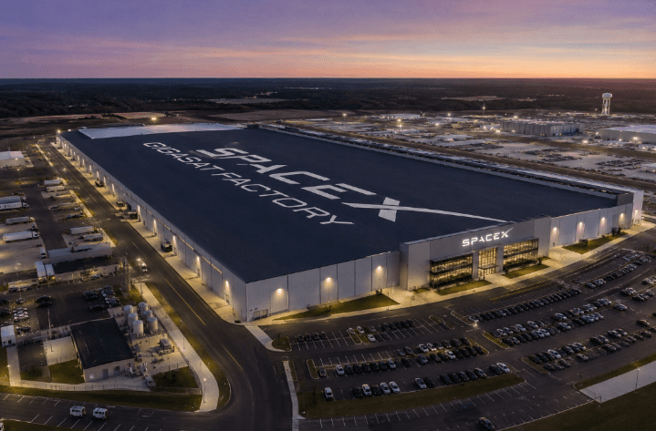 SpaceX планирует построить в Техасе фабрику Gigasat для орбитальных дата-центров