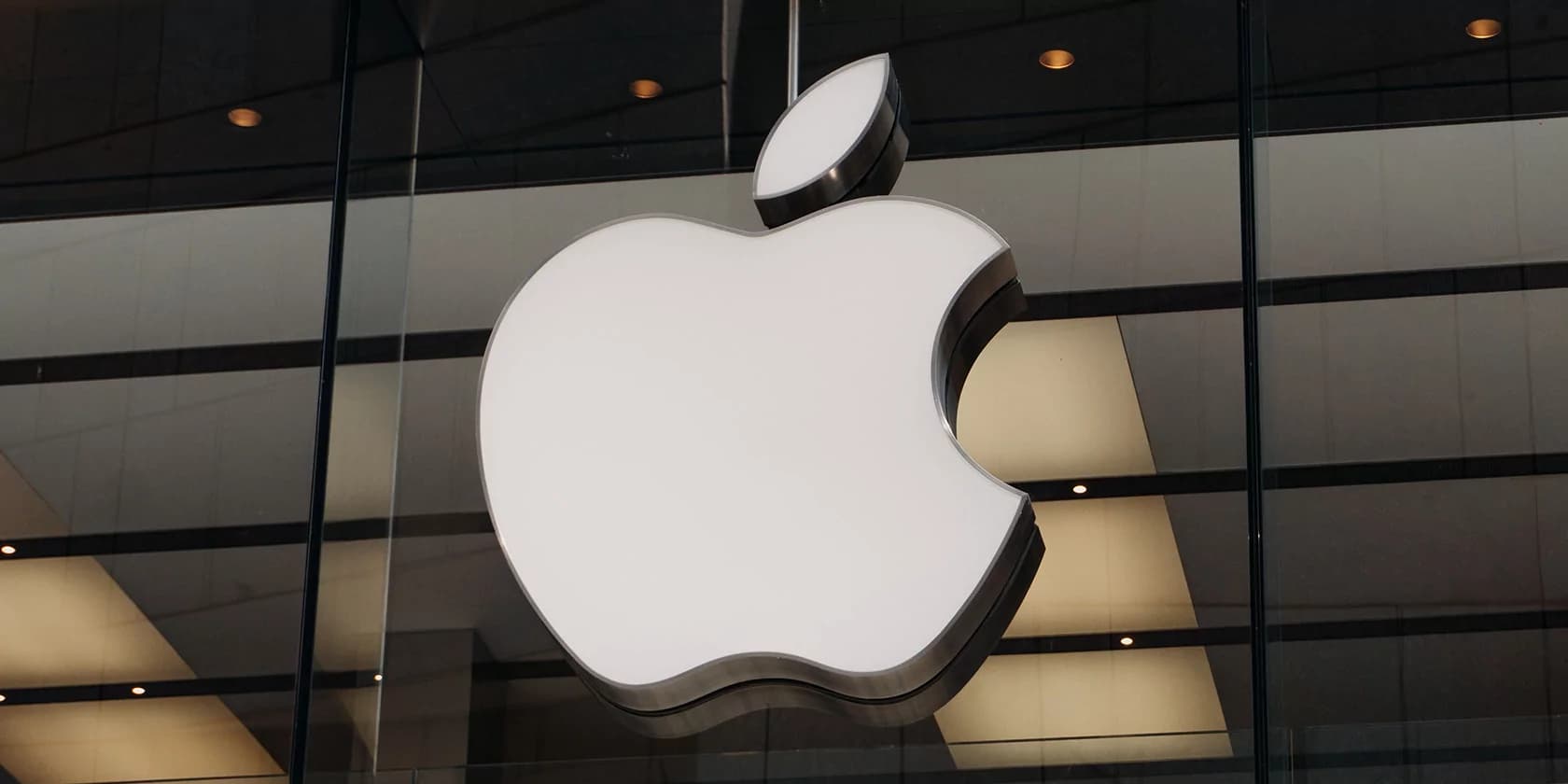 Apple: ИИ-версия Siri не будет строить романтические отношения с пользователями