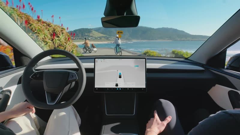 В Китае нашли способ обойти контроль внимания водителя в Tesla FSD с помощью игрушечной головы