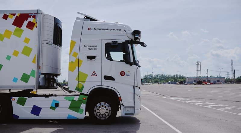«Роботрак» «Яндекса» проехал 700 км в автономном режиме