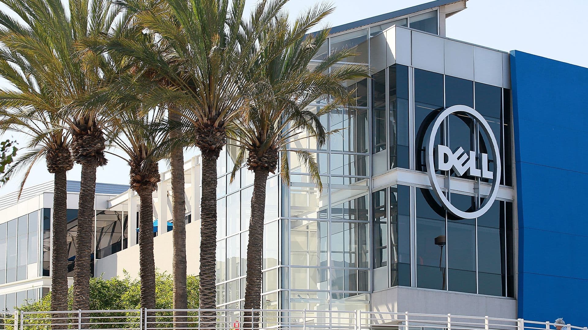 Dell повысила годовой прогноз на фоне бума ИИ и спроса на оборудование