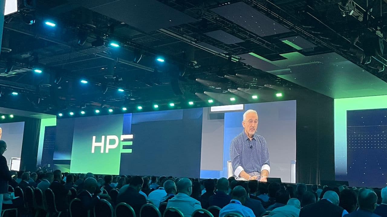 HPE представила сетевые продукты для нагрузок ИИ на Discover 2026
