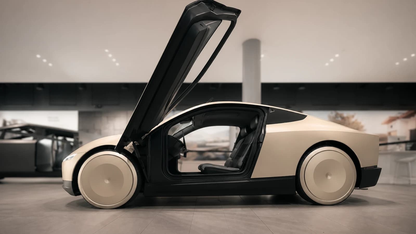Беспилотный автомобиль Tesla с маркировкой Robotaxi