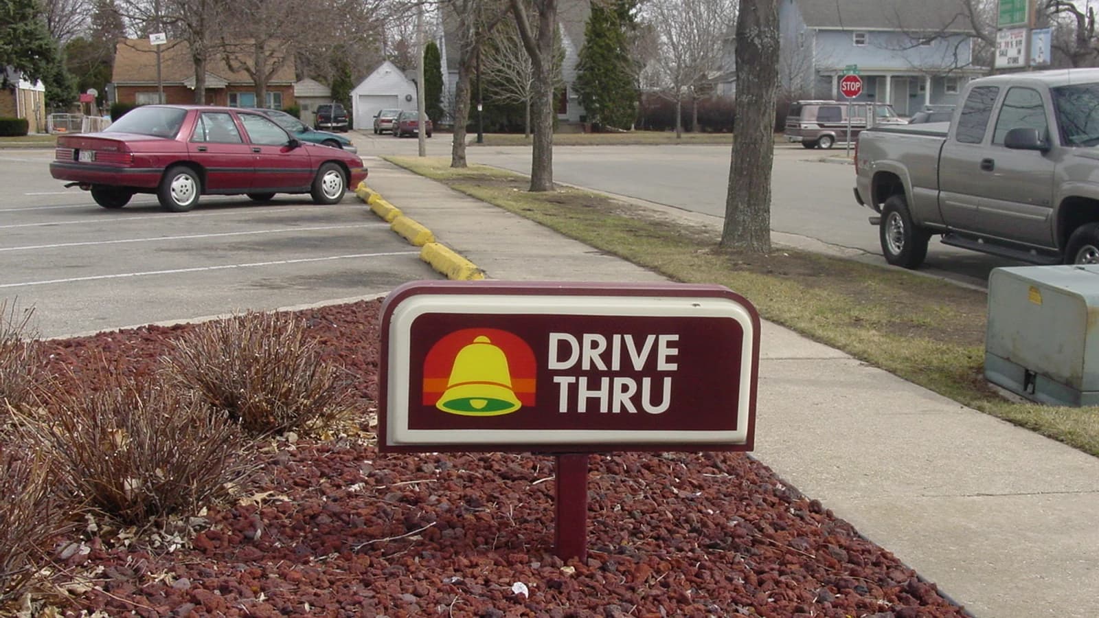 зона заказов drive-thru в ресторане Taco Bell