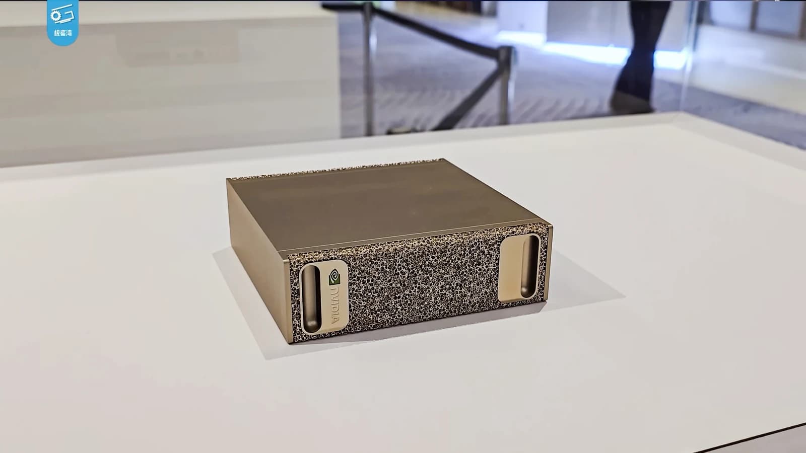 Настольный суперкомпьютер Nvidia DGX Spark