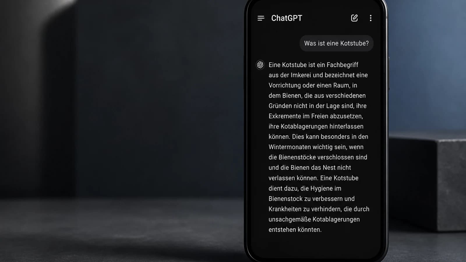 Интерфейс ChatGPT на экране смартфона