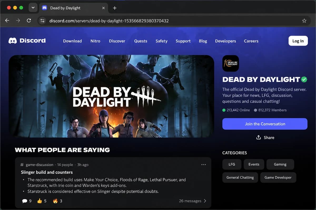 Окно браузера с публичной страницей Discord-сервера Dead by Daylight и карточкой сводки обсуждения Slinger build and counters.