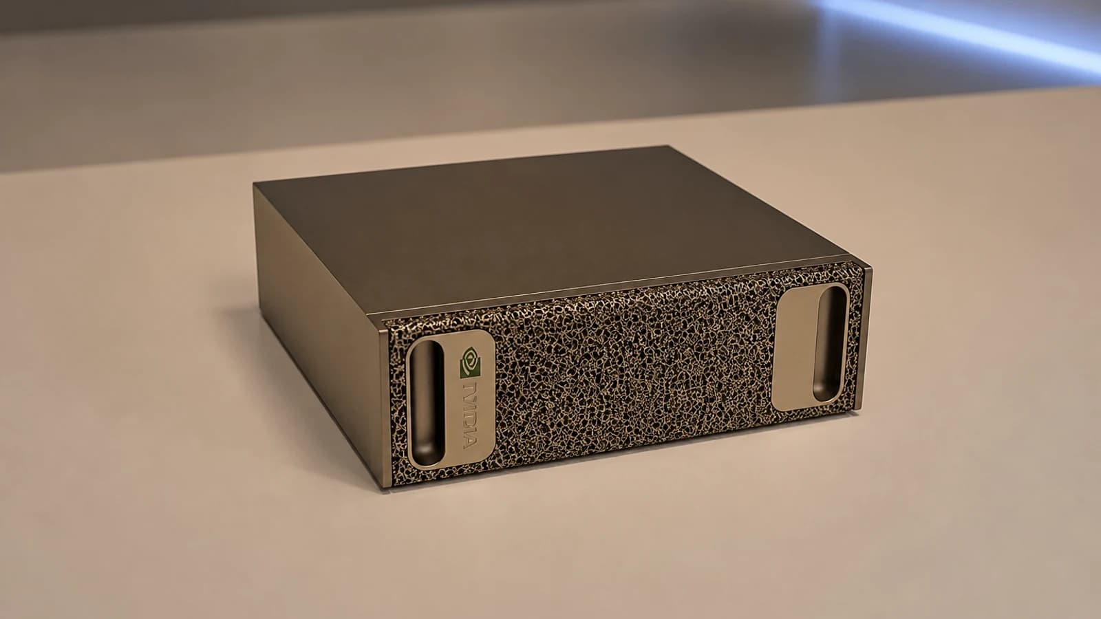 компактный ИИ-компьютер Nvidia DGX Spark