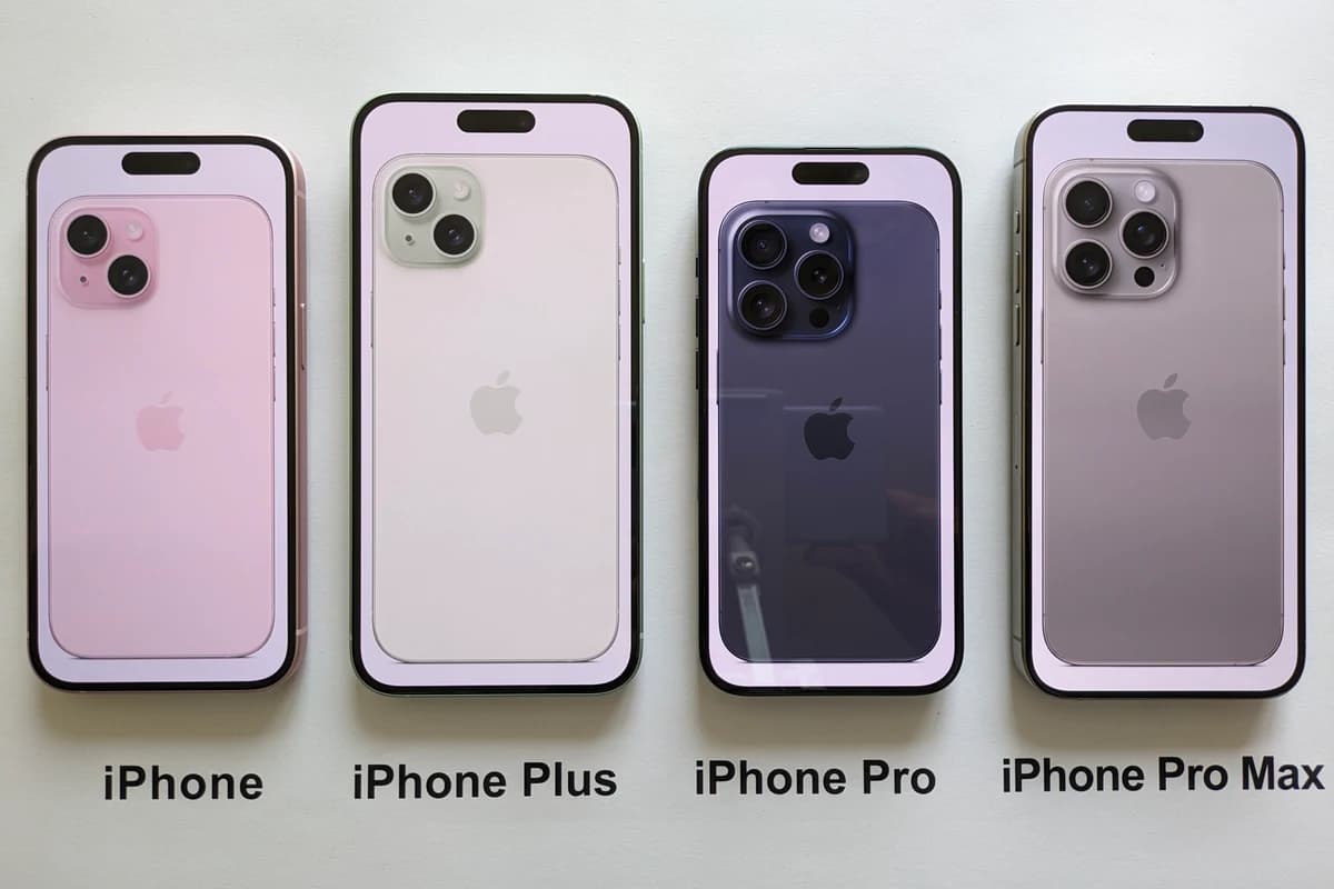 Четыре смартфона Apple разных размеров с подписями iPhone, Plus, Pro и Pro Max