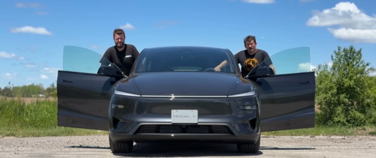 Система FSD от Tesla получила официальное разрешение на дорогах уже в 12 странах и территориях