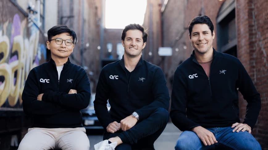 Axos Financial договорился о покупке AI-финтеха Arc Technologies