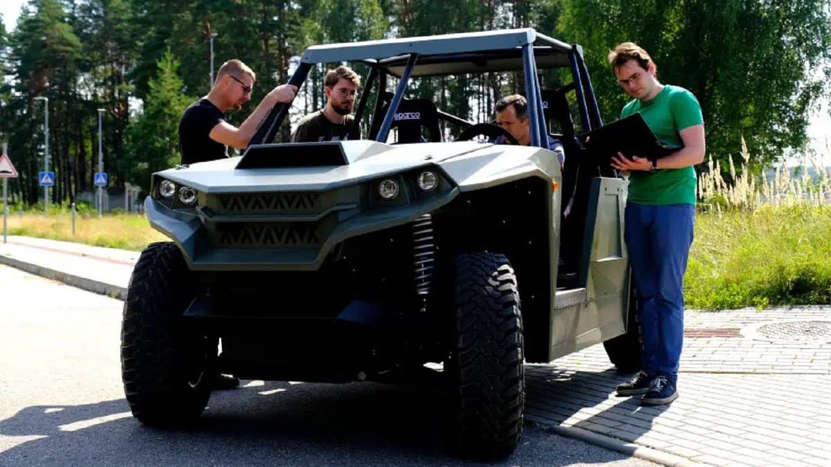 В Литве показали систему дистанционного управления для превращения транспорта в беспилотные платформы