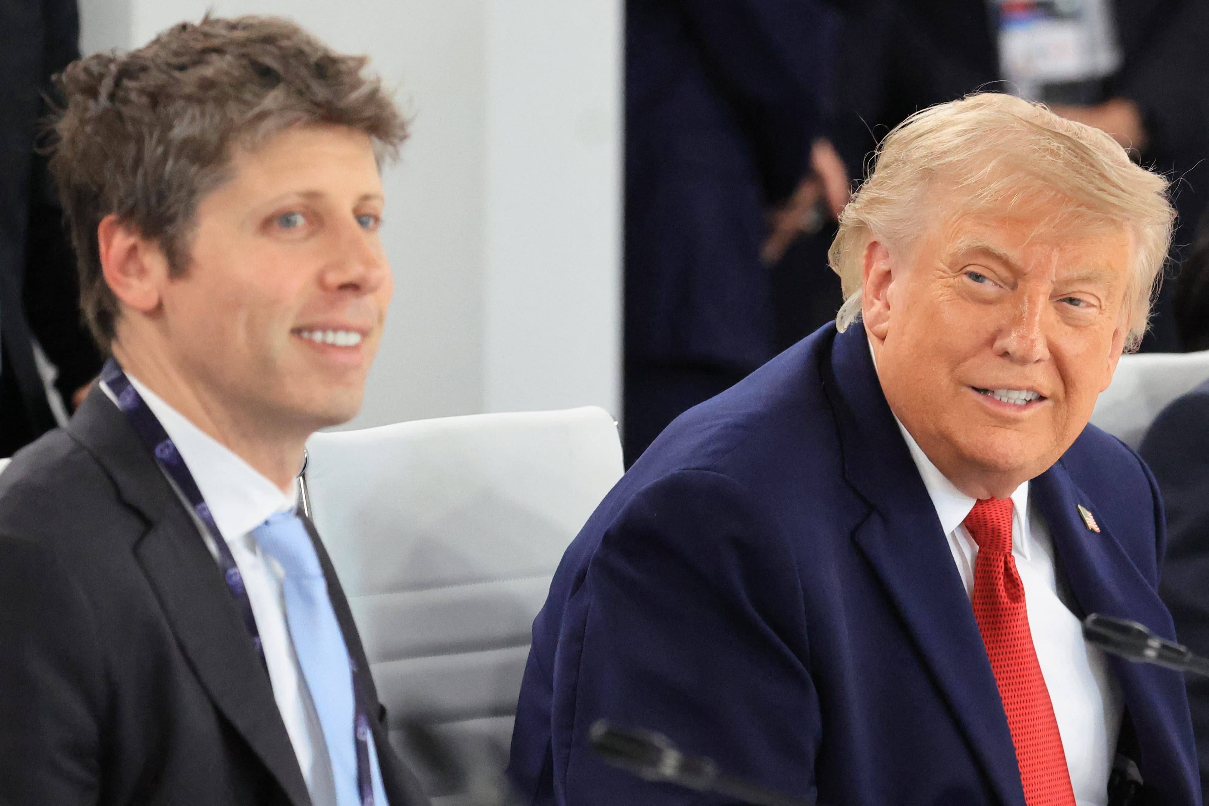 В США может формироваться фактическая система разрешений на выпуск AI‑моделей